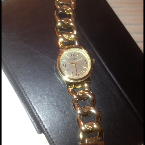 Beautiful R.J. Graziano watch - Picture 2 of 4