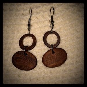 💢TRADED💢Wooden dangle earrings