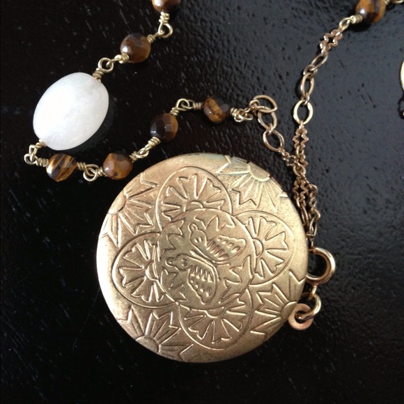 Stella & Dot Charm NECKLACE