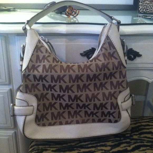 Micheal Kors Handbag