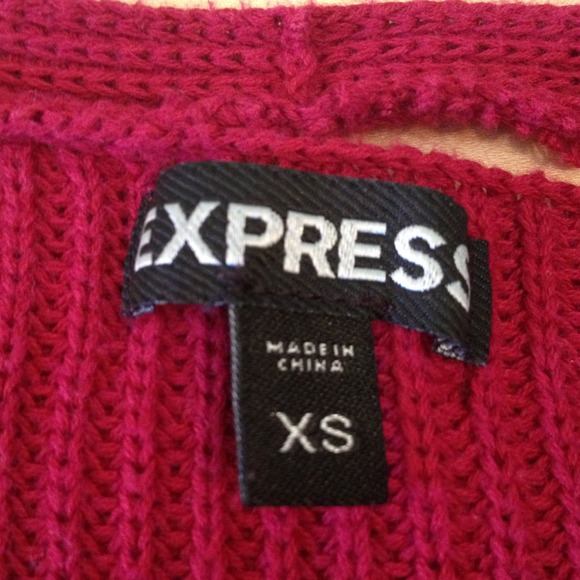 Red sweater - Picture 3 of 3