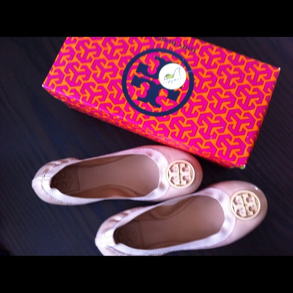 Reserved 🎀Tory Burch Flats- size 9