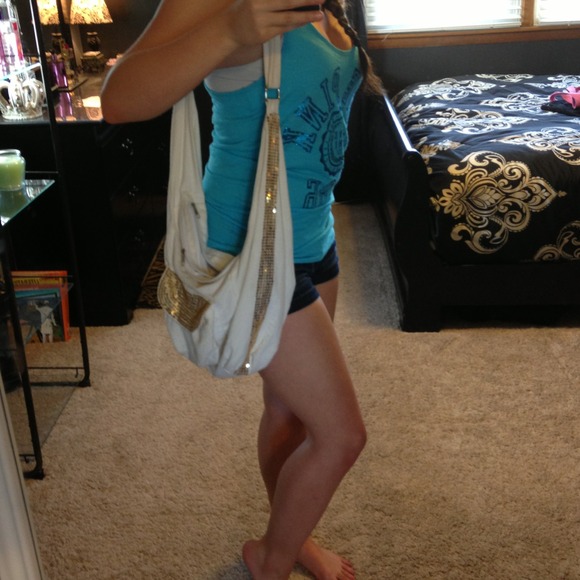 Sold❗REDUCED White and gold bag - Picture 2 of 4