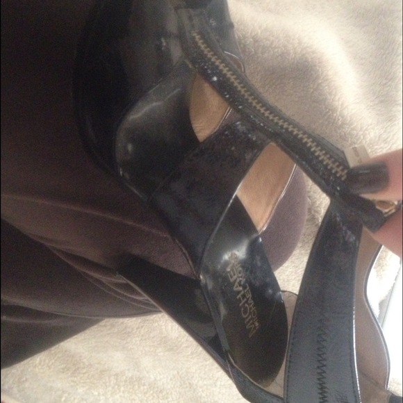 Michael kors sandals - Picture 4 of 4