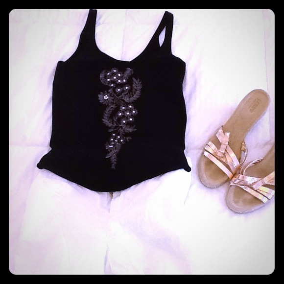 *** SOLD *** Cute black sequined tank