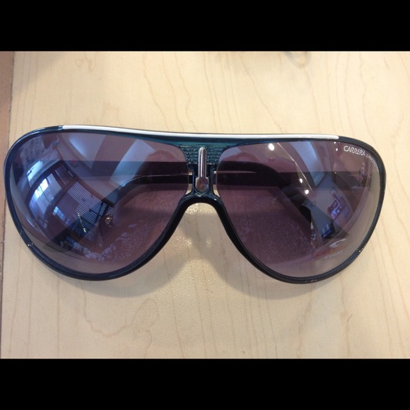 Sunglasses carrera style