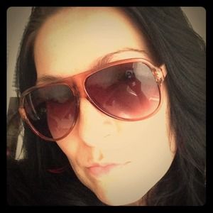 HOTT AVIATOR STYLE SUNGLASSES!!!