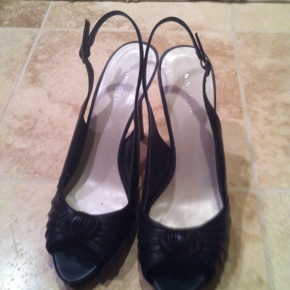 Nine West black peep toe heels