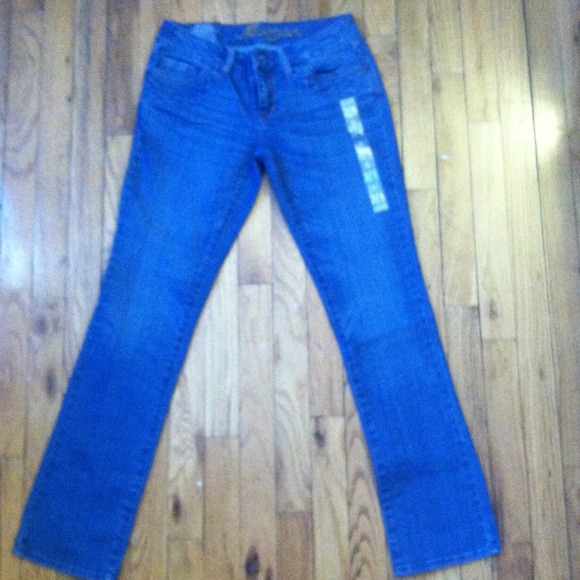 REDUCED. NWOT. Skinny Jeans. Perfect condition! - Picture 2 of 4