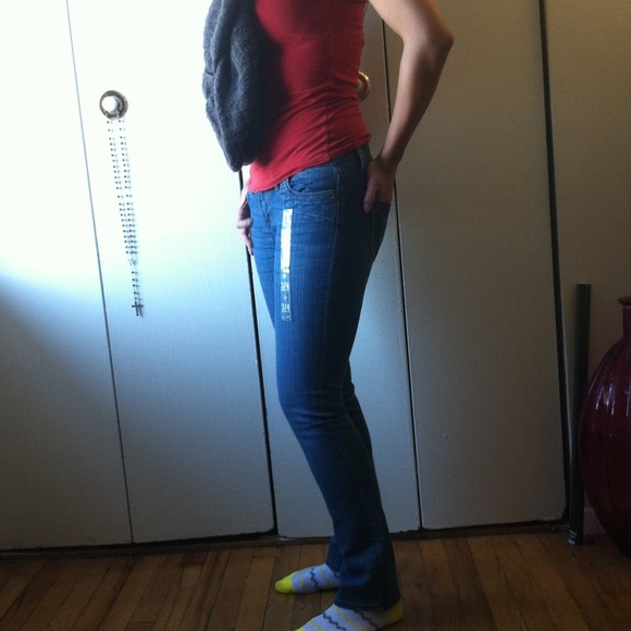 REDUCED. NWOT. Skinny Jeans. Perfect condition! - Picture 4 of 4