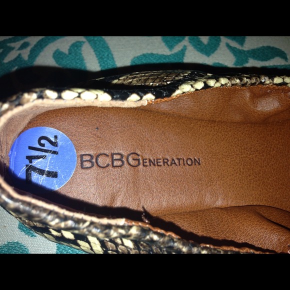 BCBG generation flats - Picture 3 of 3