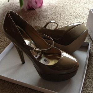 🌺Sold🌺Penny loves Kenny heels