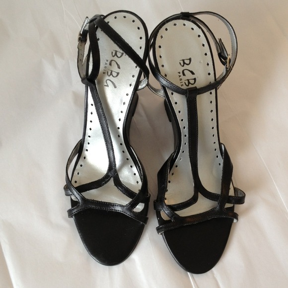 BCBG black wedge heels