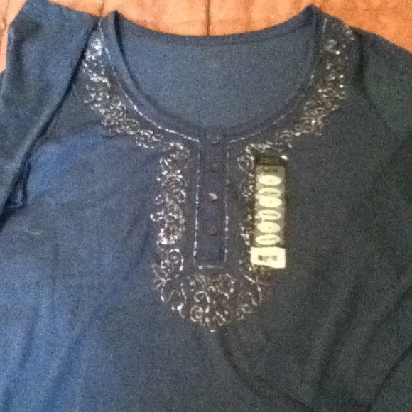 Navy Long Sleeve Henley size 1x