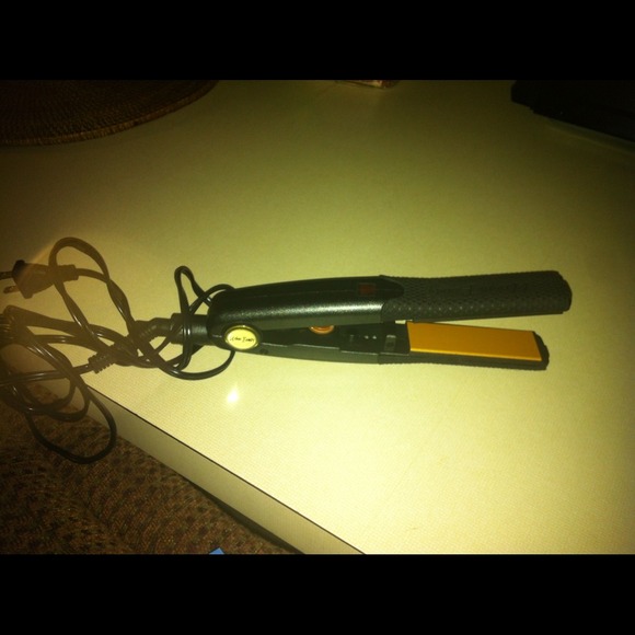 Urban beauty flat iron