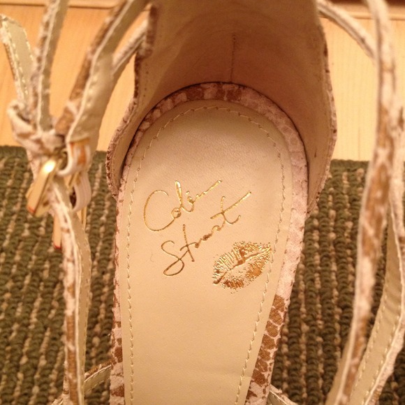 Colin Stuart snake skin super sexy heels. - Picture 3 of 4