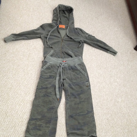 💢SOLD💢 Juicy Couture camo suit