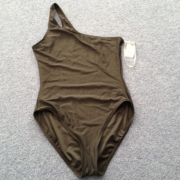 (SOLD) Brand New! Black One Shoulder Bathing Suit