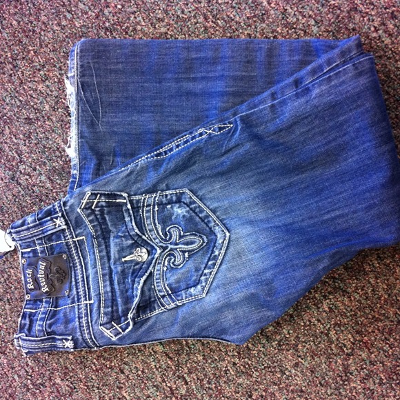 Men's rock revival jeans.