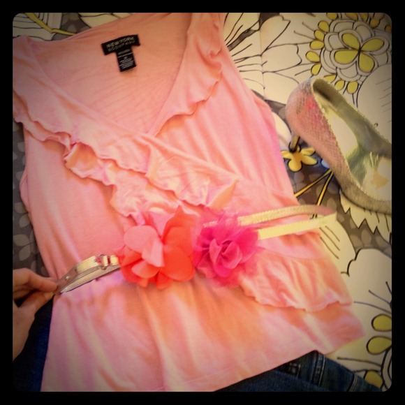 New York & company Tops - New York & Company pink flowy dress top