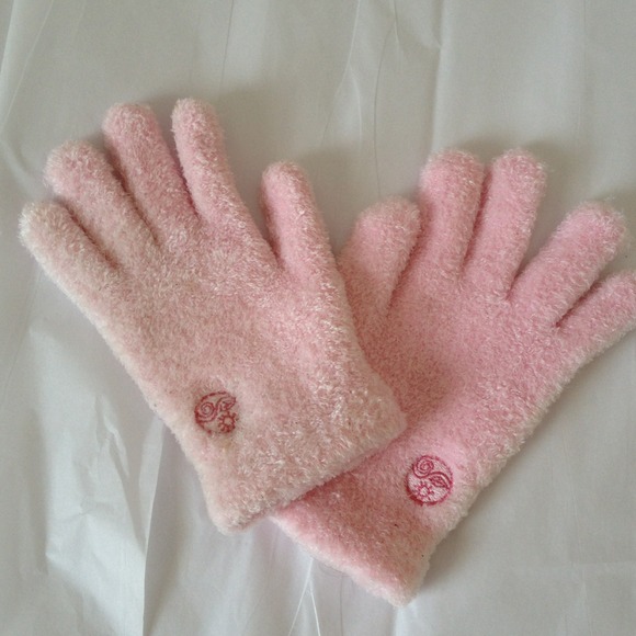 SOLD-Lotion gloves
