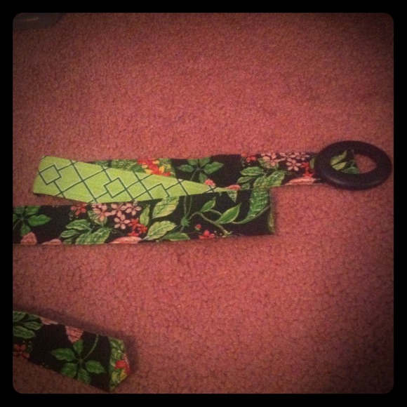 Vb belt, earrings, heels bundle