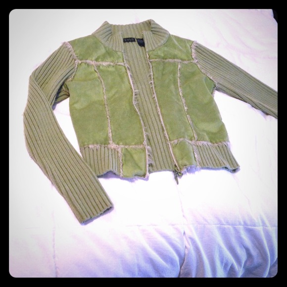 Venus size M green jacket