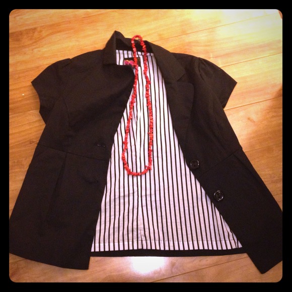 Black Short Sleeve Spring Blazer