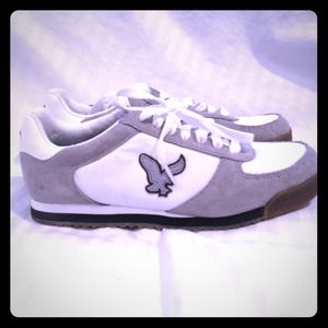 American eagle tennis shoe