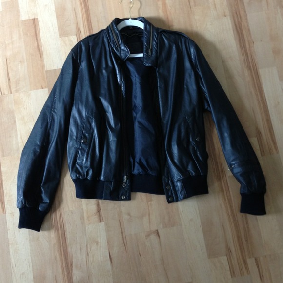 X SOLD X Vintage 100% leather jacket