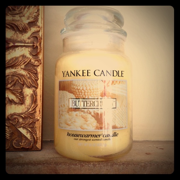 "TRADED" ~ Yankee Candle- Buttercream
