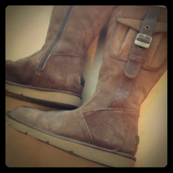 ⭐SALE⭐brand new uggs. NWOT.