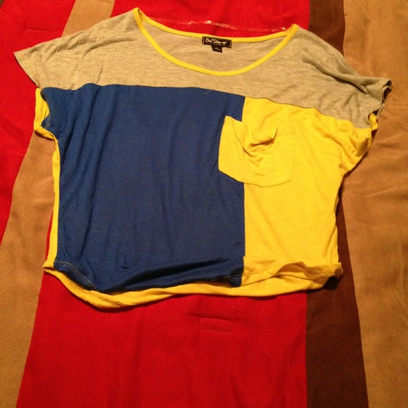 CROP TOP (brand new)