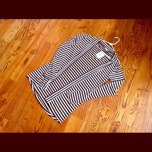 Black Striped light sweater. Brand - COTTON ON.