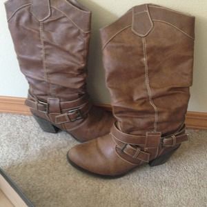 worn once! Brown cowboy boots!