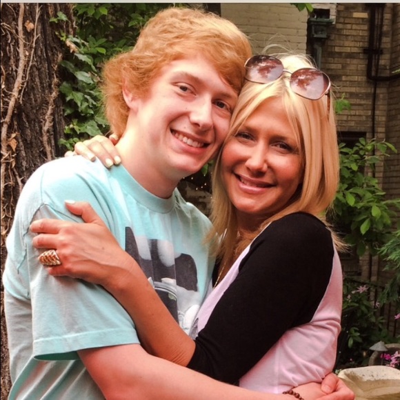 Meet Your Seller - Picture 2 of 4