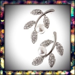Rhinestone Branch with pearl accents