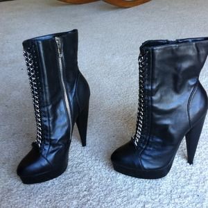 Bebe Alessandra Bootie