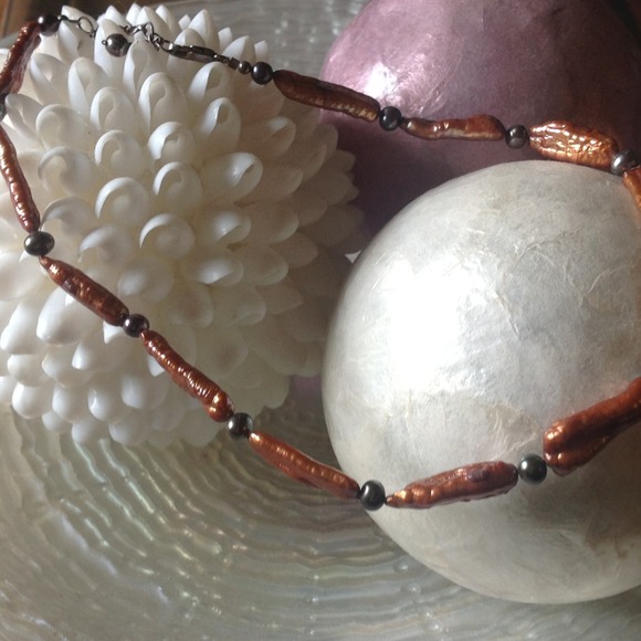 Biwa and freshwater pearl necklace