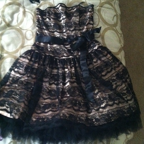 Jessica McClintock prom dress