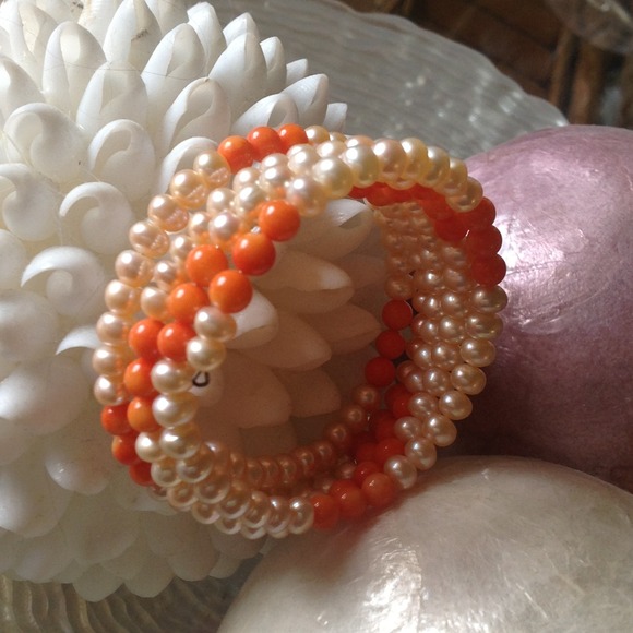 Gorgeous coral and FW pearl wrap bracelet