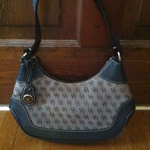 **REDUCED**Vintage Dooney and Bourke purse