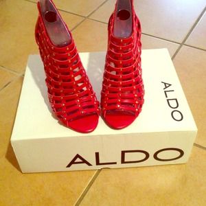 🚫SOLD🚫Aldo Heels