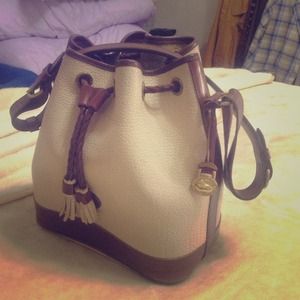 Vintage Dooney & Bourke bucket bag