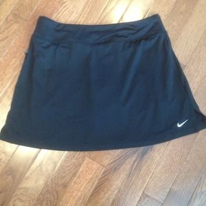 SOLD! - NWOT Nike running skirt