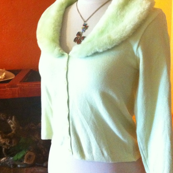 Pale Green n Lavendar sweaters - Picture 2 of 2