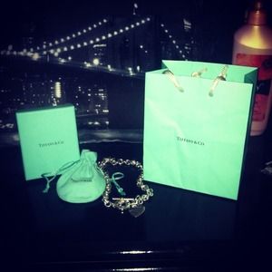 💋NOT FOR SALE, JUST A SHARE! 💋