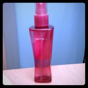 💥Reduced!💥 Sweet Pea Perfume NEW