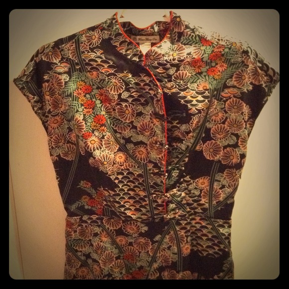 Forever 21 Dresses & Skirts - Oriental print knee length dress