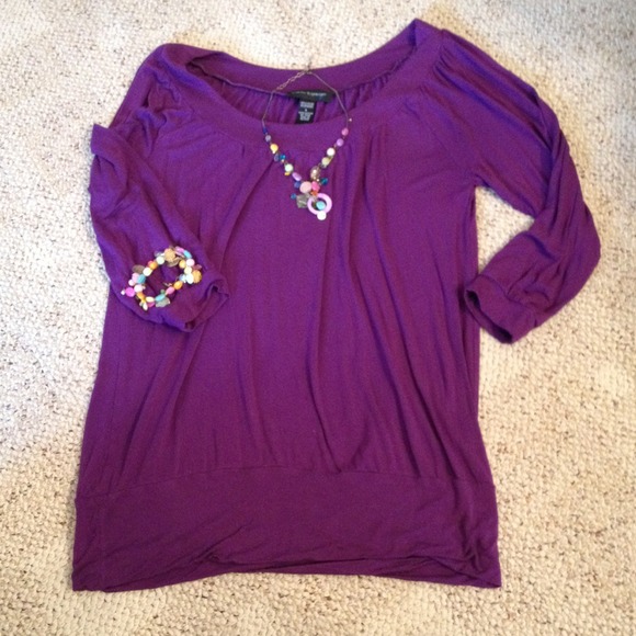 Shirt with necklace and bracelet! Bundle!!!